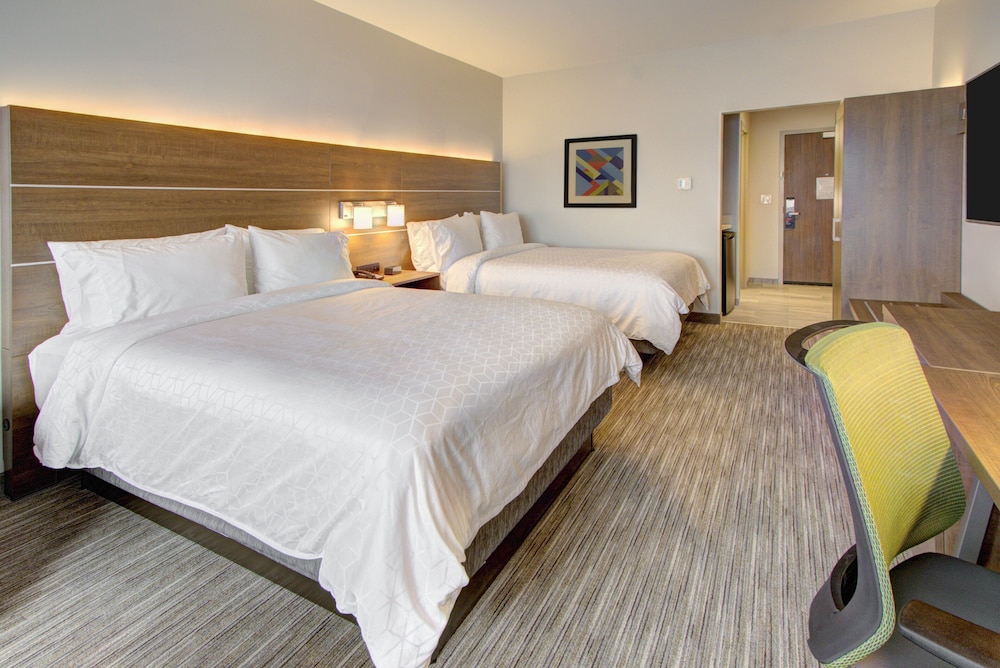 Holiday Inn Express & Suites Charlotte Southwest by IHG - photo 7