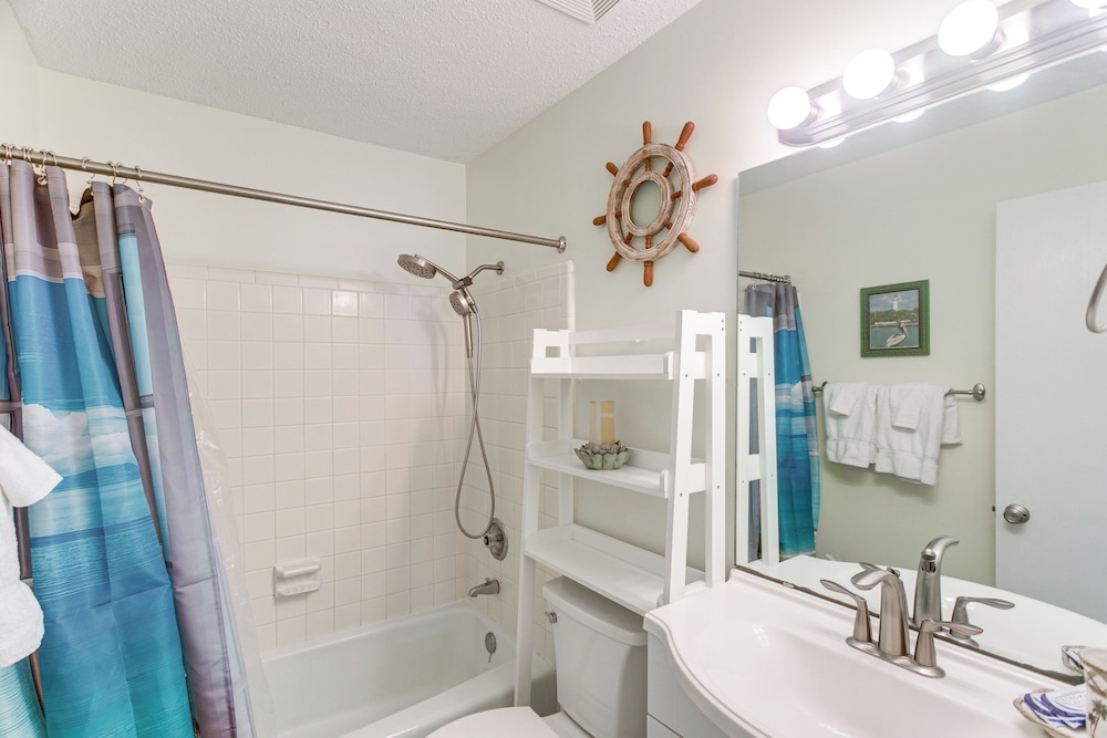 Resort style Condo in St Simons 1 Mi to Pier - photo 10