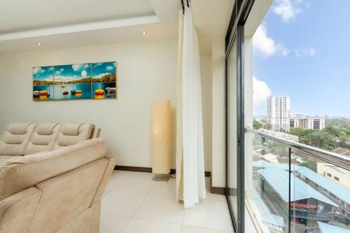 Skyviews Oasis with rooftop pool and Gym