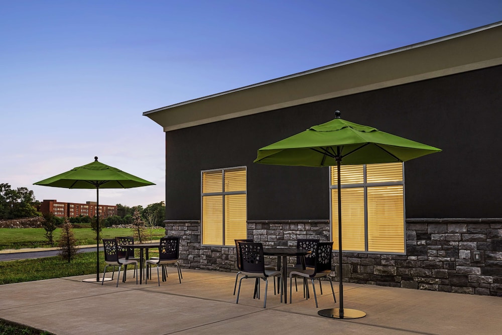 Homewood Suites by Hilton Carlisle - photo 32