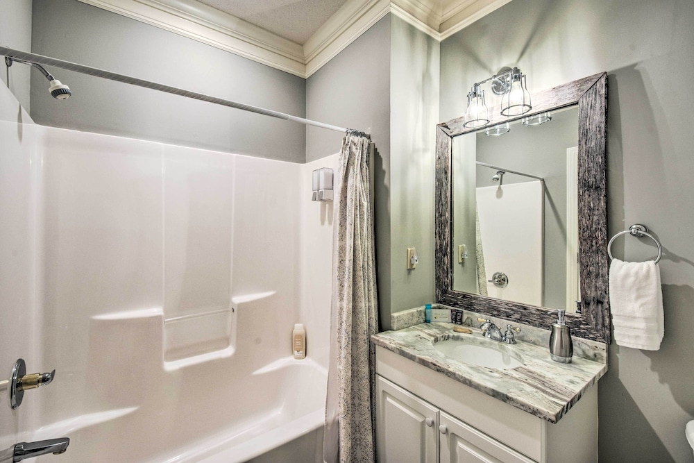 Inviting Kingwood Resort Condo in Clayton - photo 2