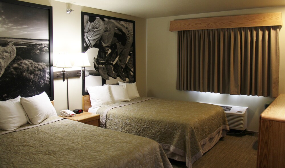 Homestead Inn and Suites - photo 12