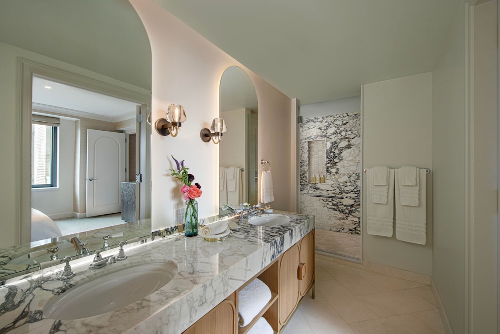 JW Marriott Essex House New York - photo 104