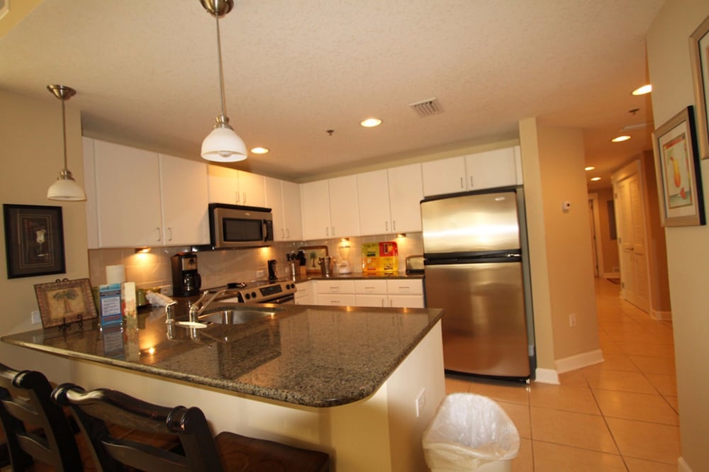 Grand Panama Beach Resort by Emerald View Resorts - photo 21