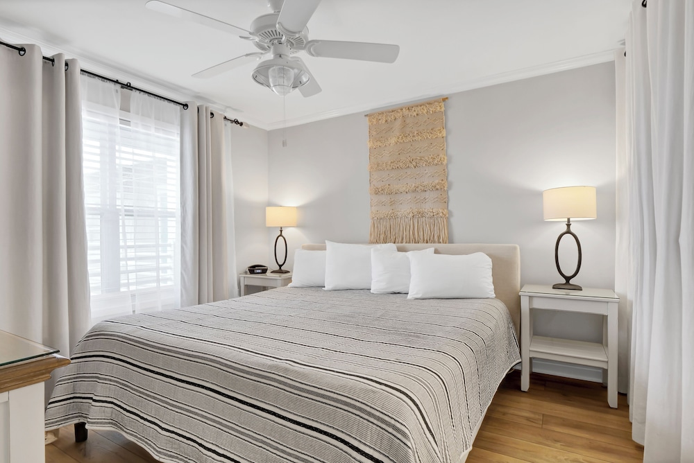 Sandpeddler Inn & Suites - photo 27