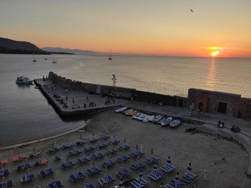 Casa Vacanze Tramonto alla Marina — 4-Star Luxury Hotel in Cefalu, Italy
