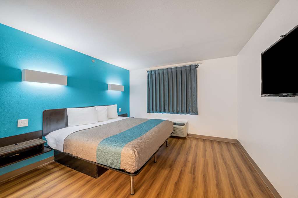 Motel 6 Decatur TX - photo 18