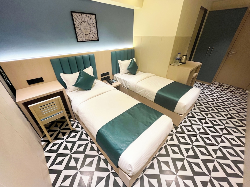 Bandra Stays - last minute hotel in Mumbai