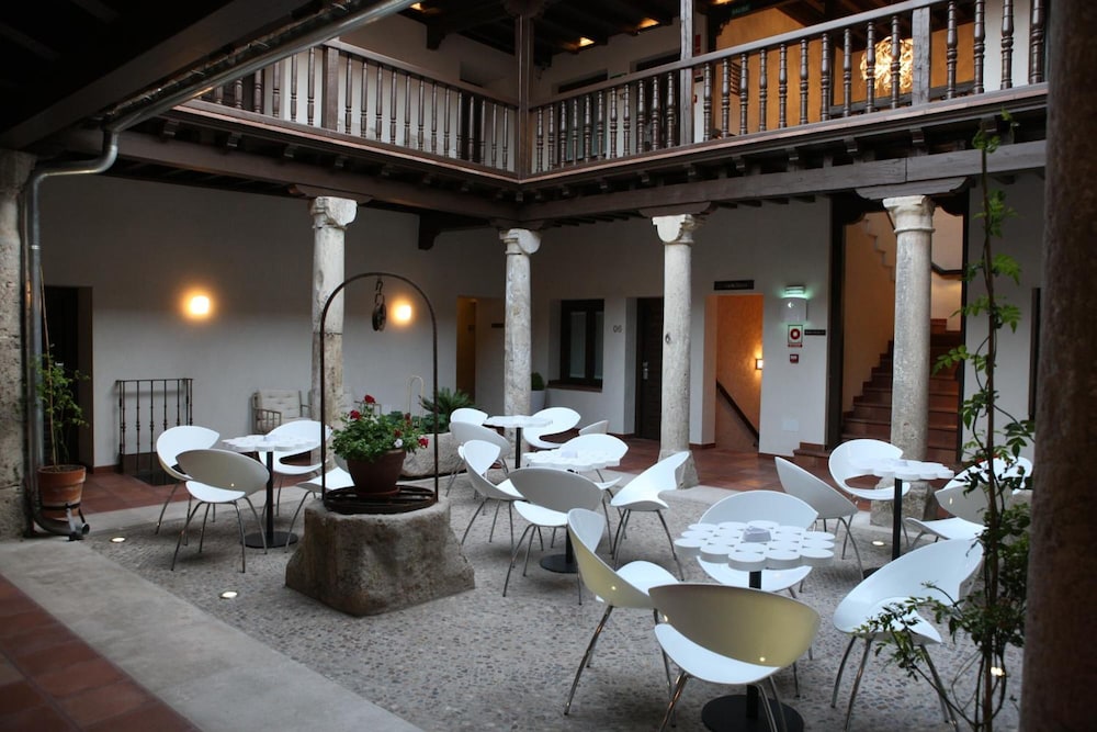 Evenia Alcalá Boutique Hotel - last minute hotel in Alcala De Henares