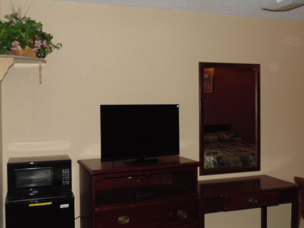 First Western Inn - photo 29