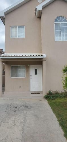 Caribbean Estate 2 Bedroom 8245482 — Portmore