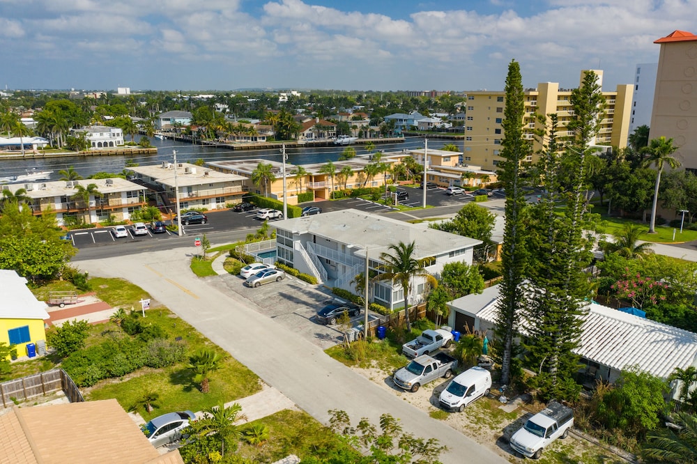 Pompano Suites by the Beach - photo 65