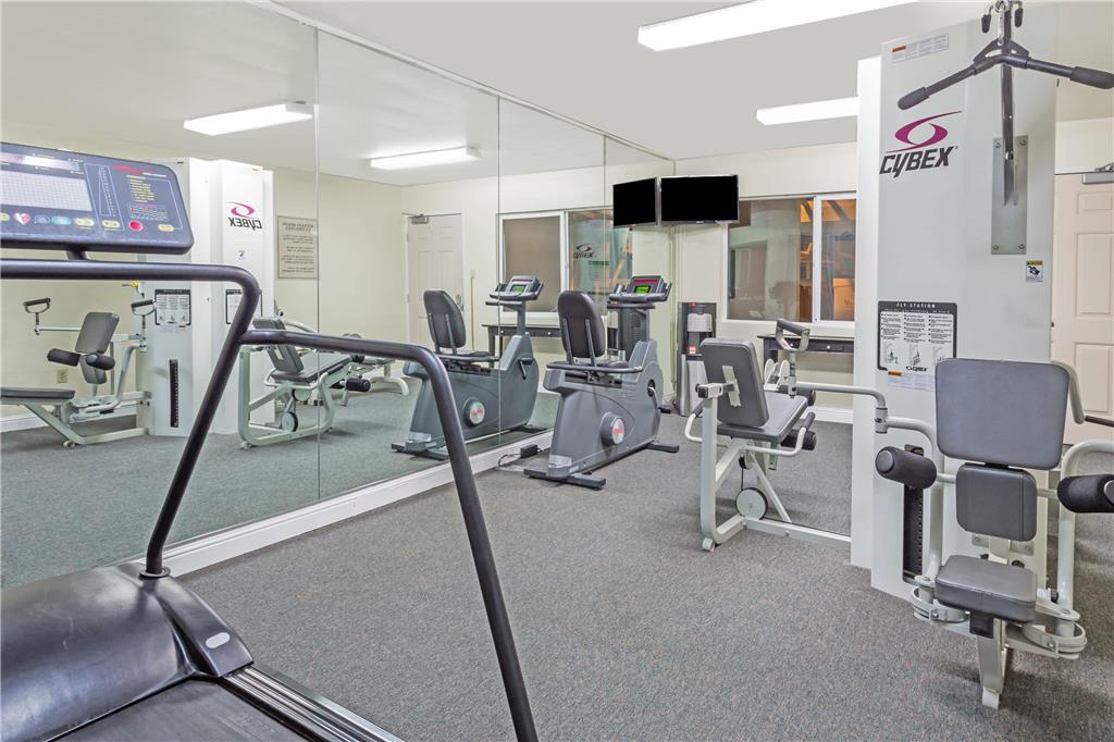 Days Inn by Wyndham Novato San Francisco - photo 12