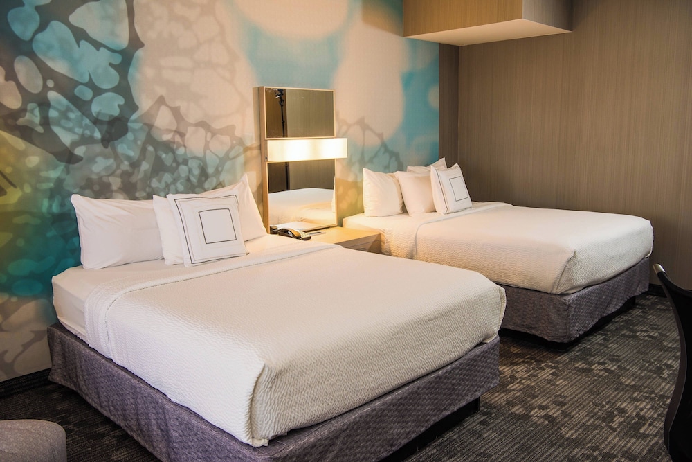 Courtyard by Marriott Erie - photo 8