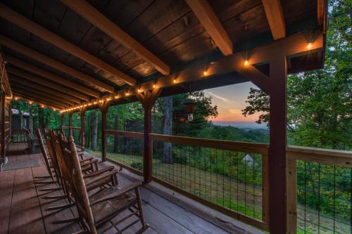 Bears on Beach Front by Avada Properties - last minute hotel in Sevierville