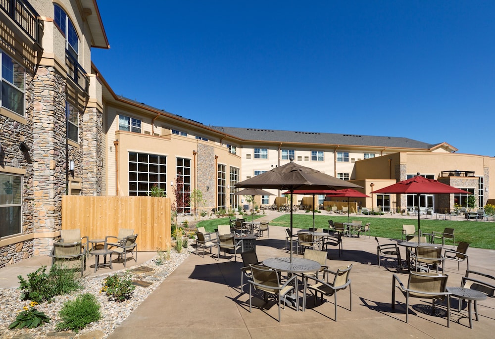 Clubhouse Hotel & Suites Pierre - photo 27
