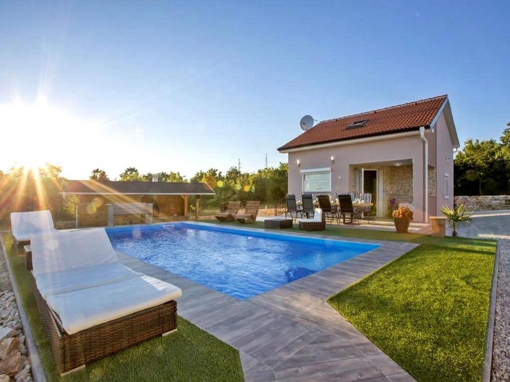 Galizana Peaceful Vacation home — 4-Star Luxury Hotel in Galizana, Croatia