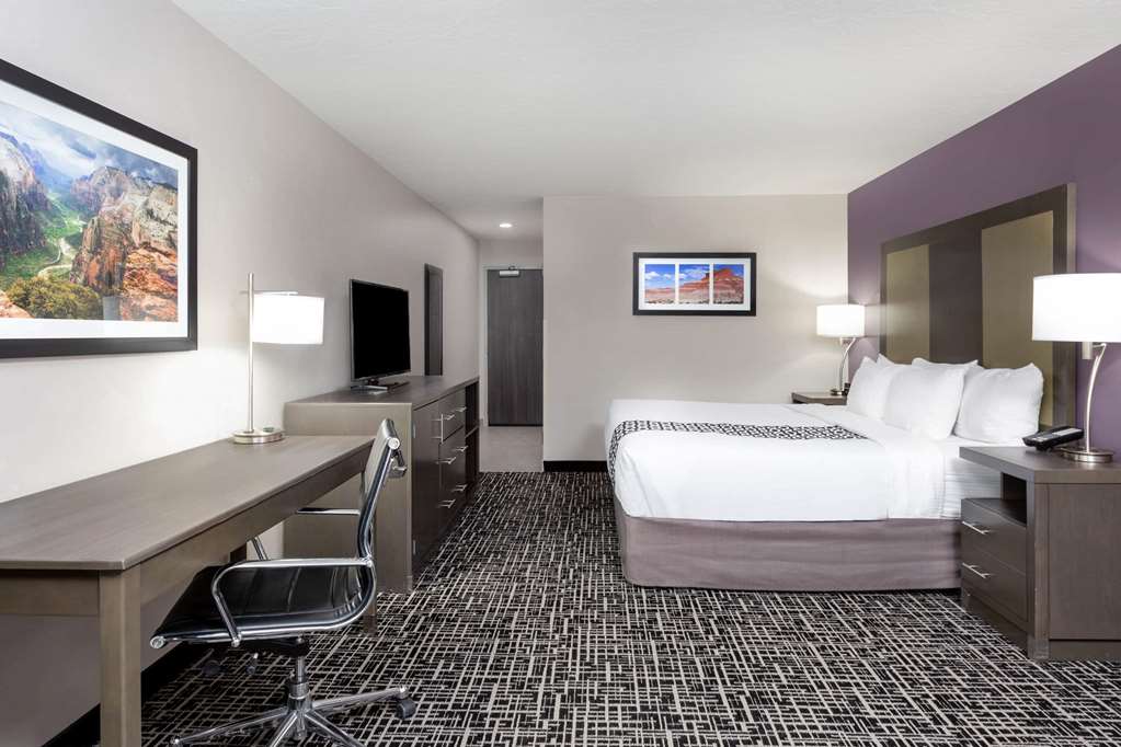 La Quinta Inn & Suites by Wyndham Kanab - photo 53