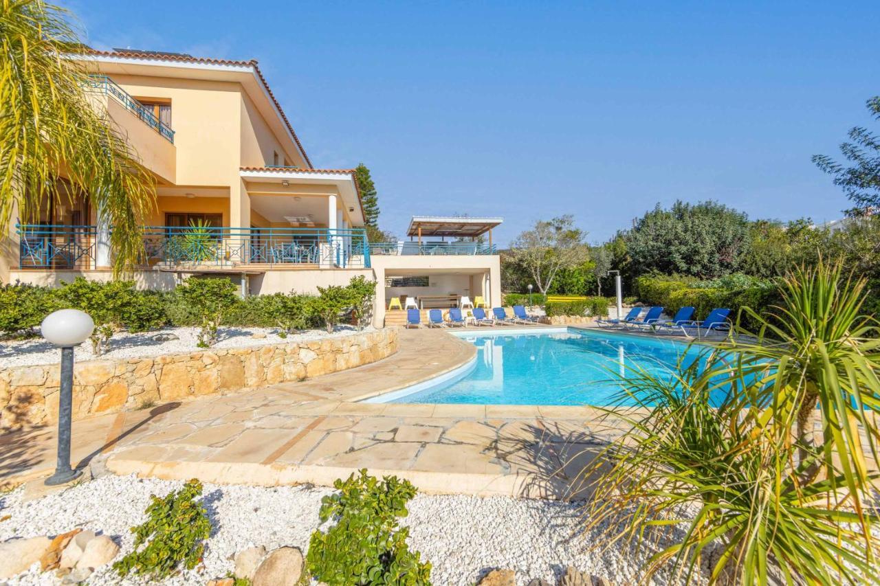 Apollon Zeus Villa