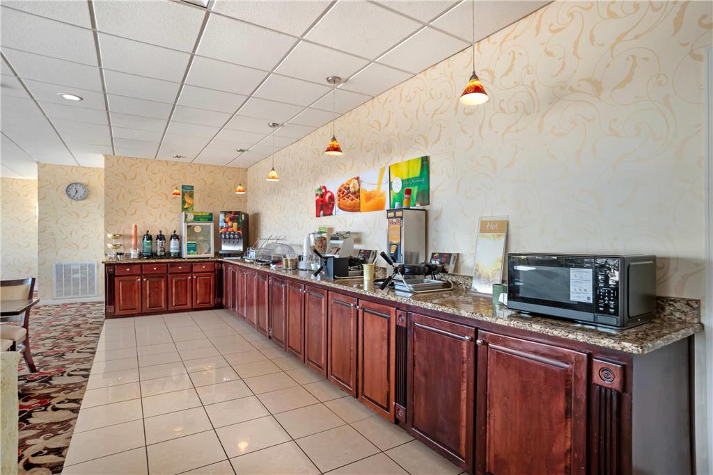 Quality Inn & Suites near Lake Eufaula - photo 32