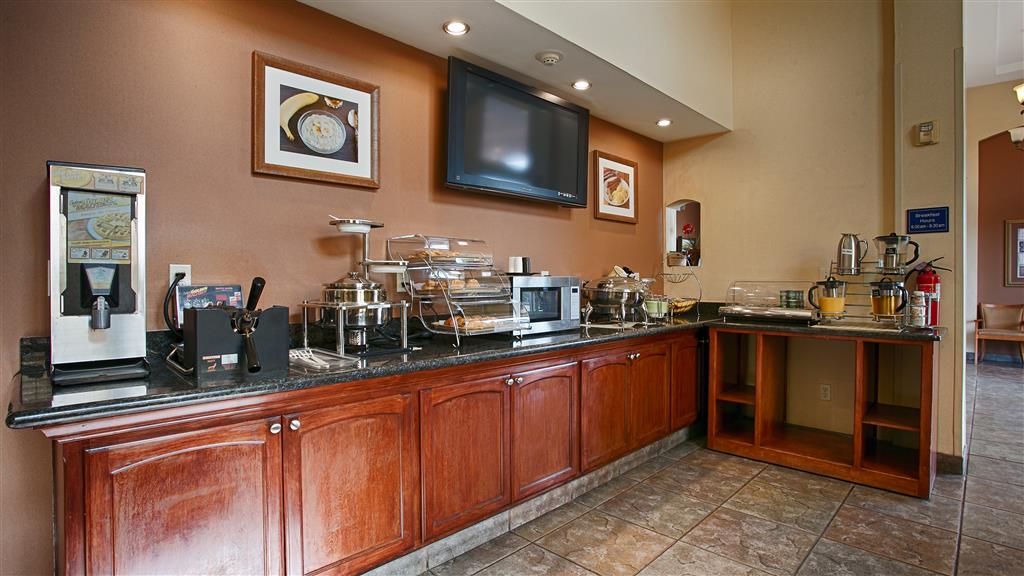 Best Western I 5 Inn & Suites - photo 16