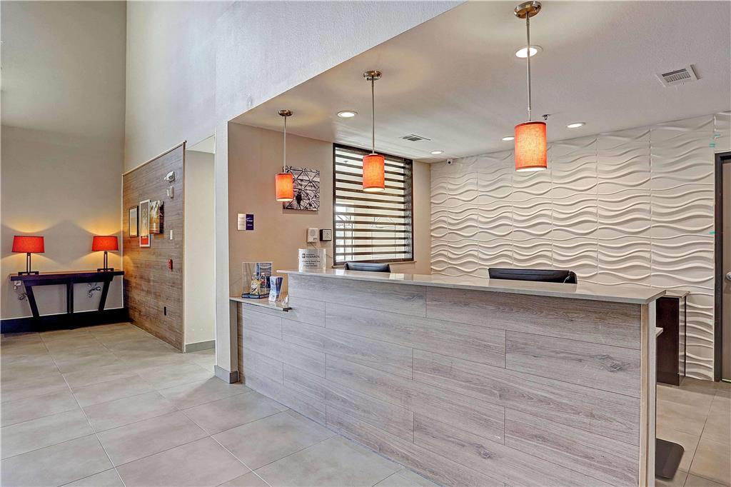 Ramada by Wyndham Houston Westchase - photo 4