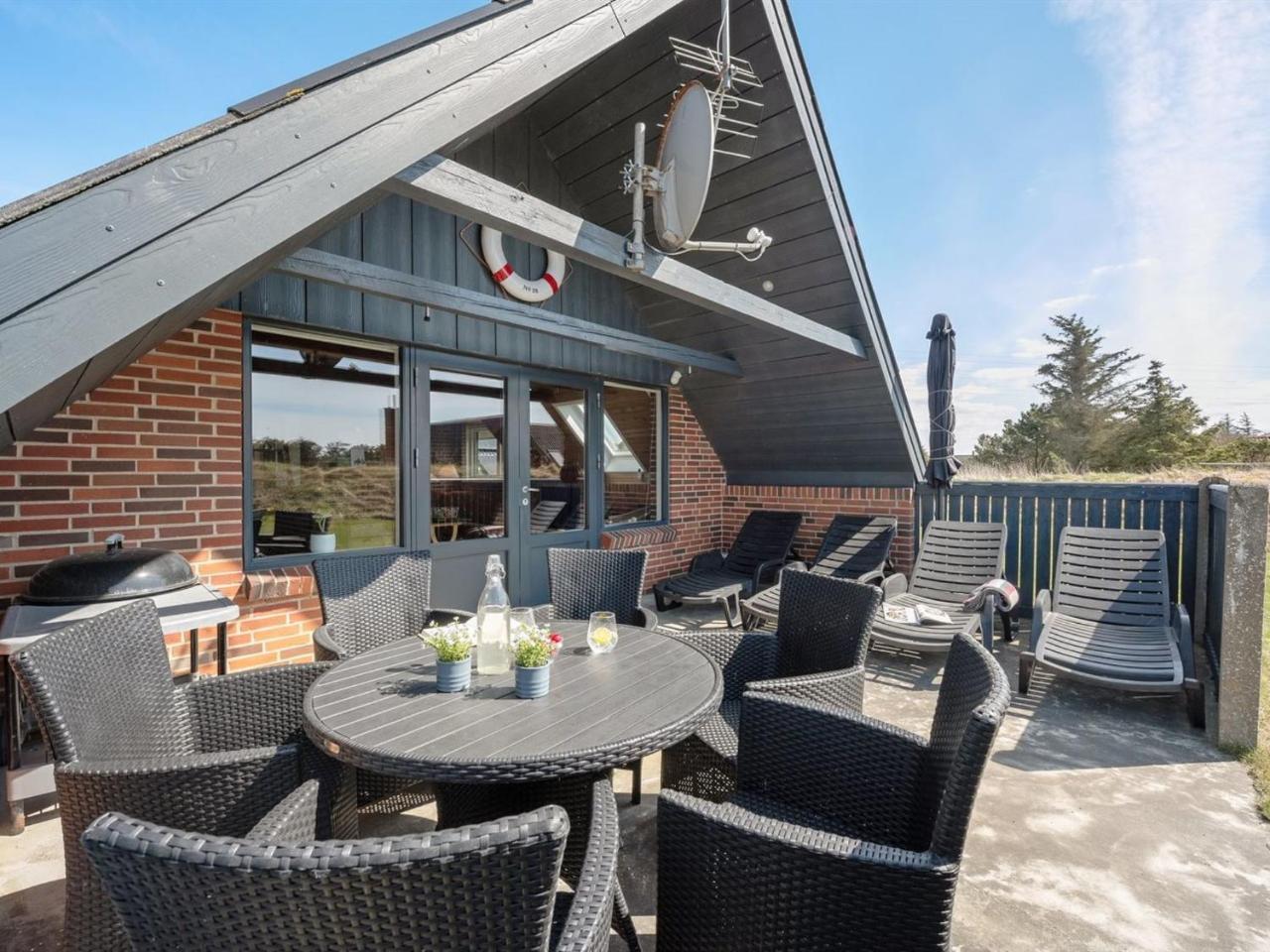 Holiday Home Wulfhild 800m from the sea by Interhome — 4-Star Luxury Hotel in Ringkobing, Denmark