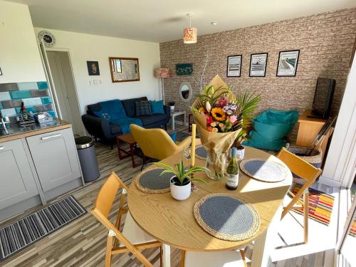 187 Needles Lodge — 4-Star Luxury Hotel in Freshwater, United Kingdom