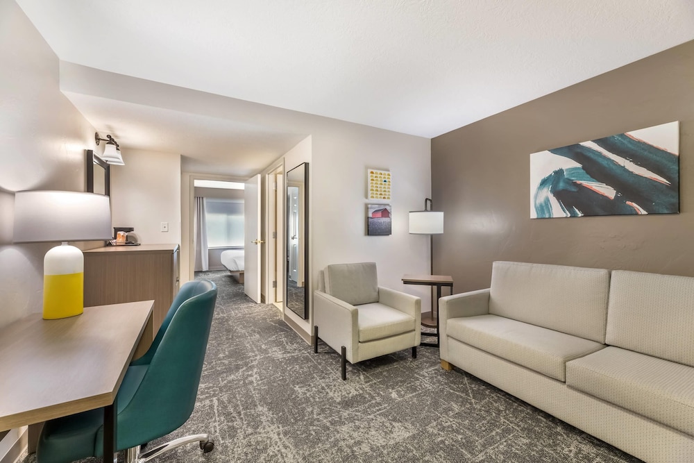 Comfort Inn & Suites Dover - photo 23