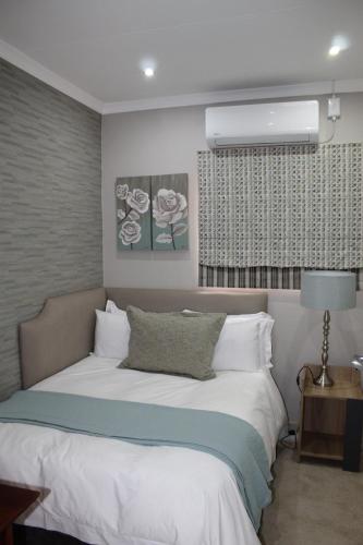 Cronin Luxury Accomodation Room 2 in Kimberley, South Africa