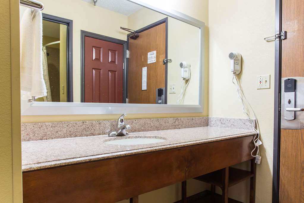 Comfort Inn Columbia West - photo 22