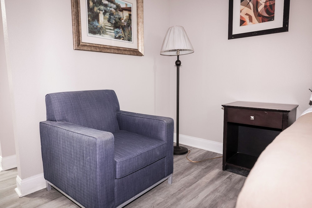 Riverside Inn & Suites by OYO Danville Ceaser Casino - photo 10