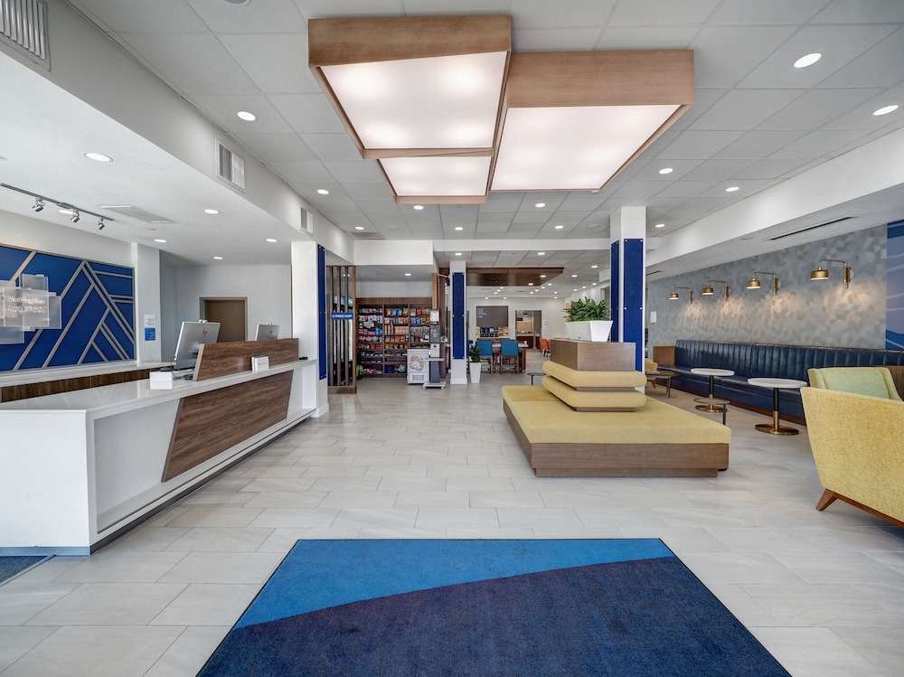 Holiday Inn Express Corpus Christi Beachfront by IHG - photo 77