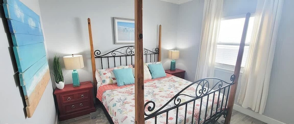 Coronado 302 — 4-Star Luxury Hotel in South Padre Island, United States