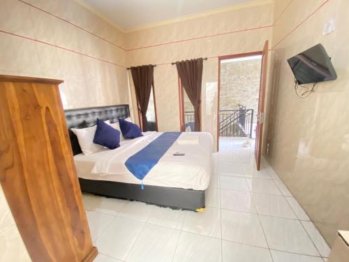 SG Hotel 2 Minutes to the Beach By Micky Studio 1 in Legian, Indonesia