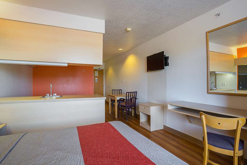 Motel 6 Bernalillo NM - photo 9