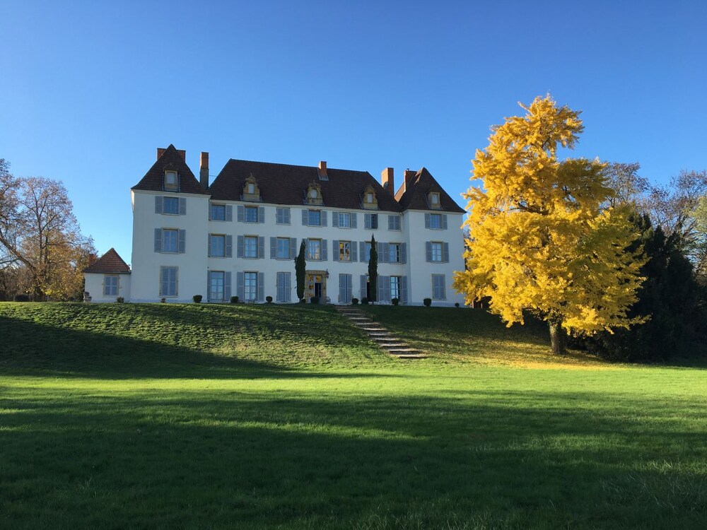 Château de Matel — 4-Star Luxury Hotel in Roanne, France