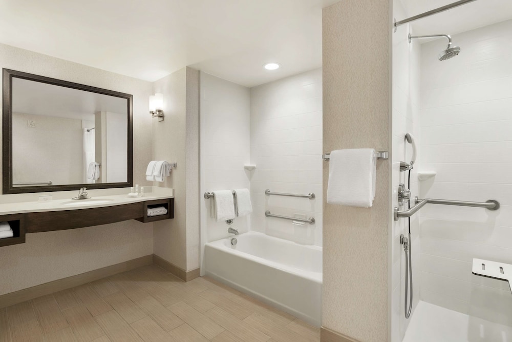 Hilton Garden Inn Wallingford Meriden - photo 20