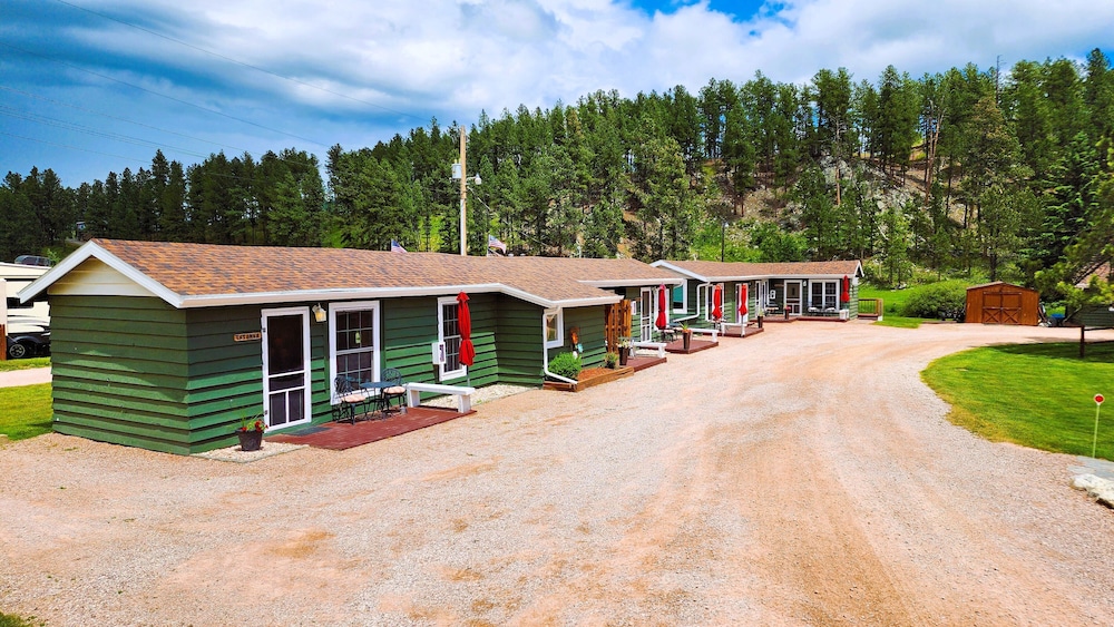 Black Elk Resort Cottages and RV Park - photo 57