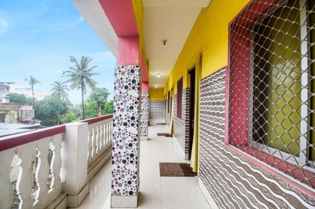 Goroomgo Sri Jagannath Nibas Puri in Puri, India