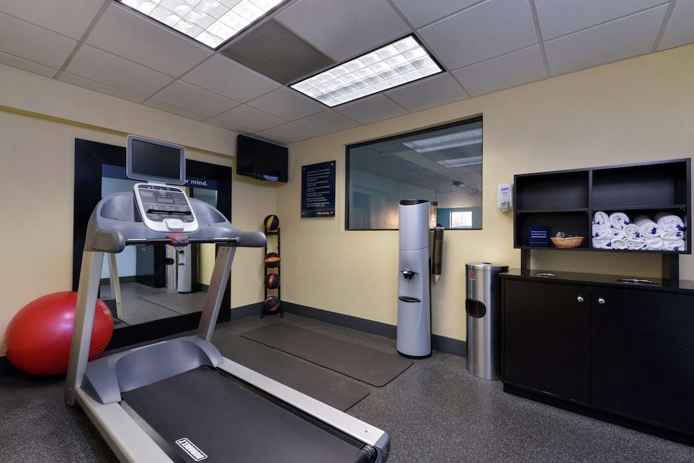Hampton Inn Columbus East - photo 31