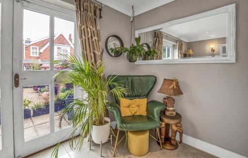 Stylish 3 bedroom townhouse for 5 guests set in the medieval grid with off street parking — 4-Star Luxury Hotel in Bury St Edmunds, United Kingdom