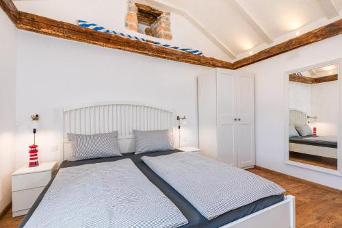 Kuća Koza Apartment Elisa — 4-Star Luxury Hotel in Punat, Croatia
