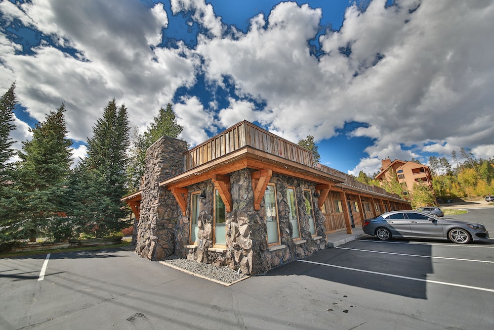 Trailhead Inn - photo 31