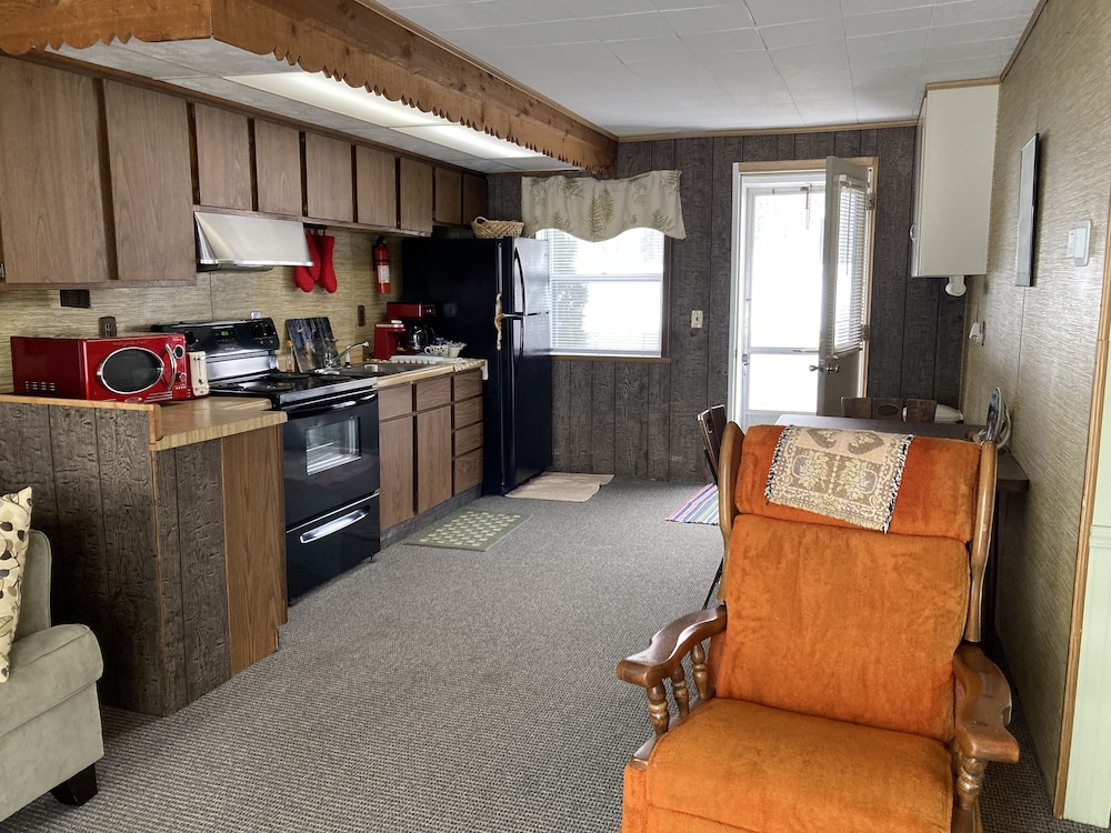 Dixon Lake Resort - photo 6