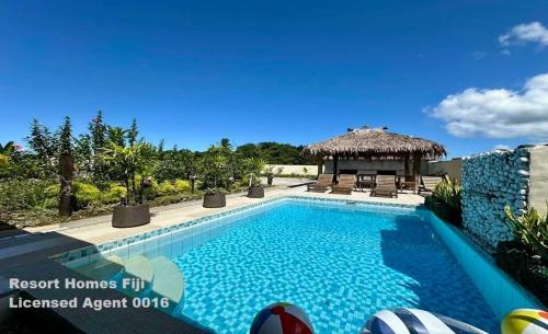 TiviTivi Paradise in Unknown City, Fiji