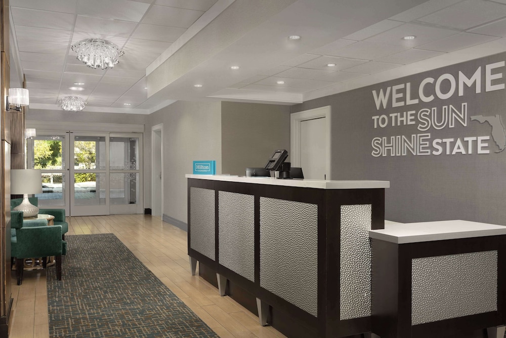 Hampton Inn & Suites Orlando North Altamonte Springs - photo 2
