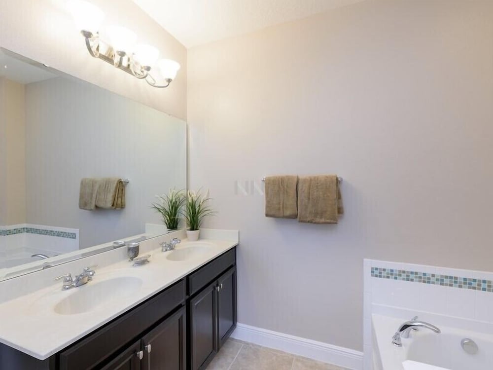 Fv61774 Solterra Resort 5 Bed 4.5 Baths Villa - photo 19