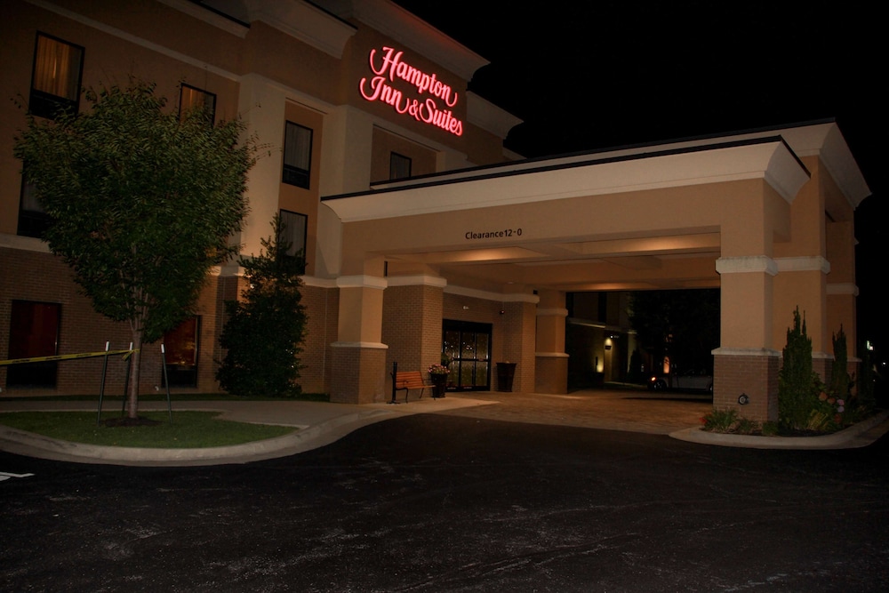Hampton Inn & Suites Radcliff Fort Knox - photo 72