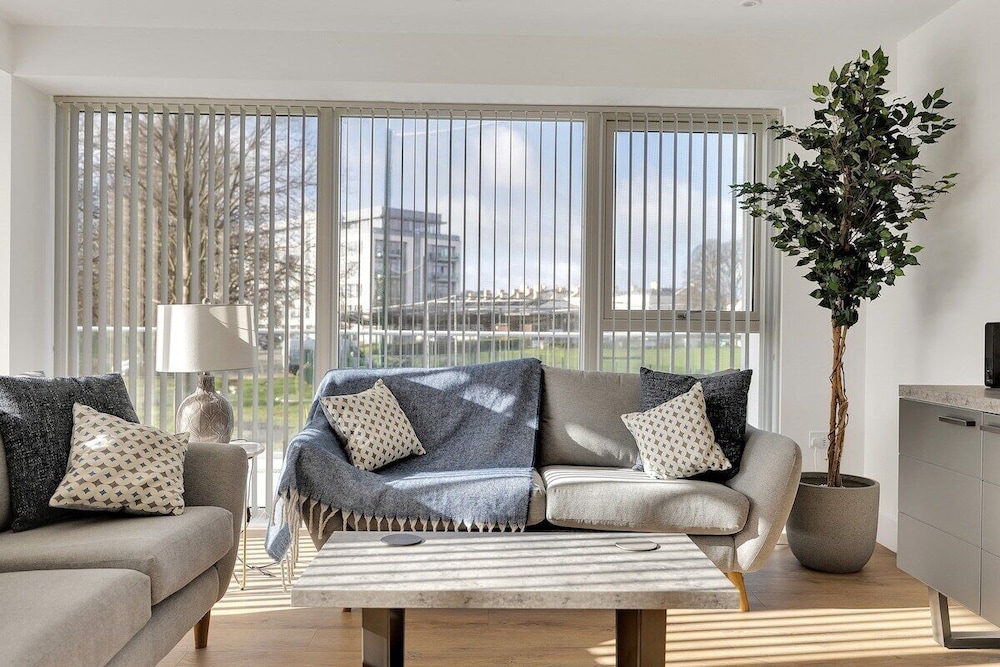 The Pavilion by Pureserviced — 4-Star Luxury Hotel in Plymouth, United Kingdom